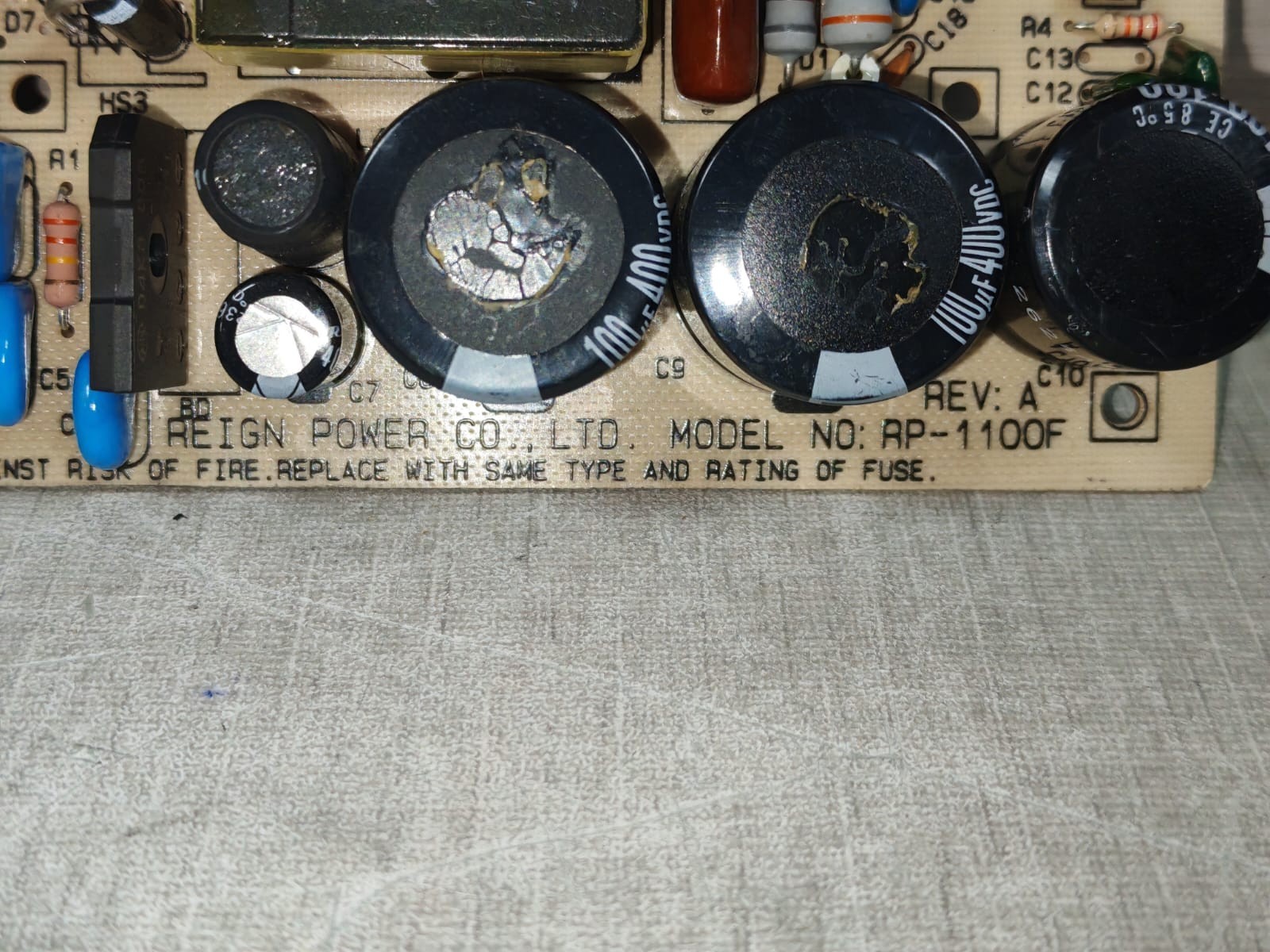 REIGN POWER RP-1100F REIGN POWER CO. RP-1100F POWER SUPPLY 6