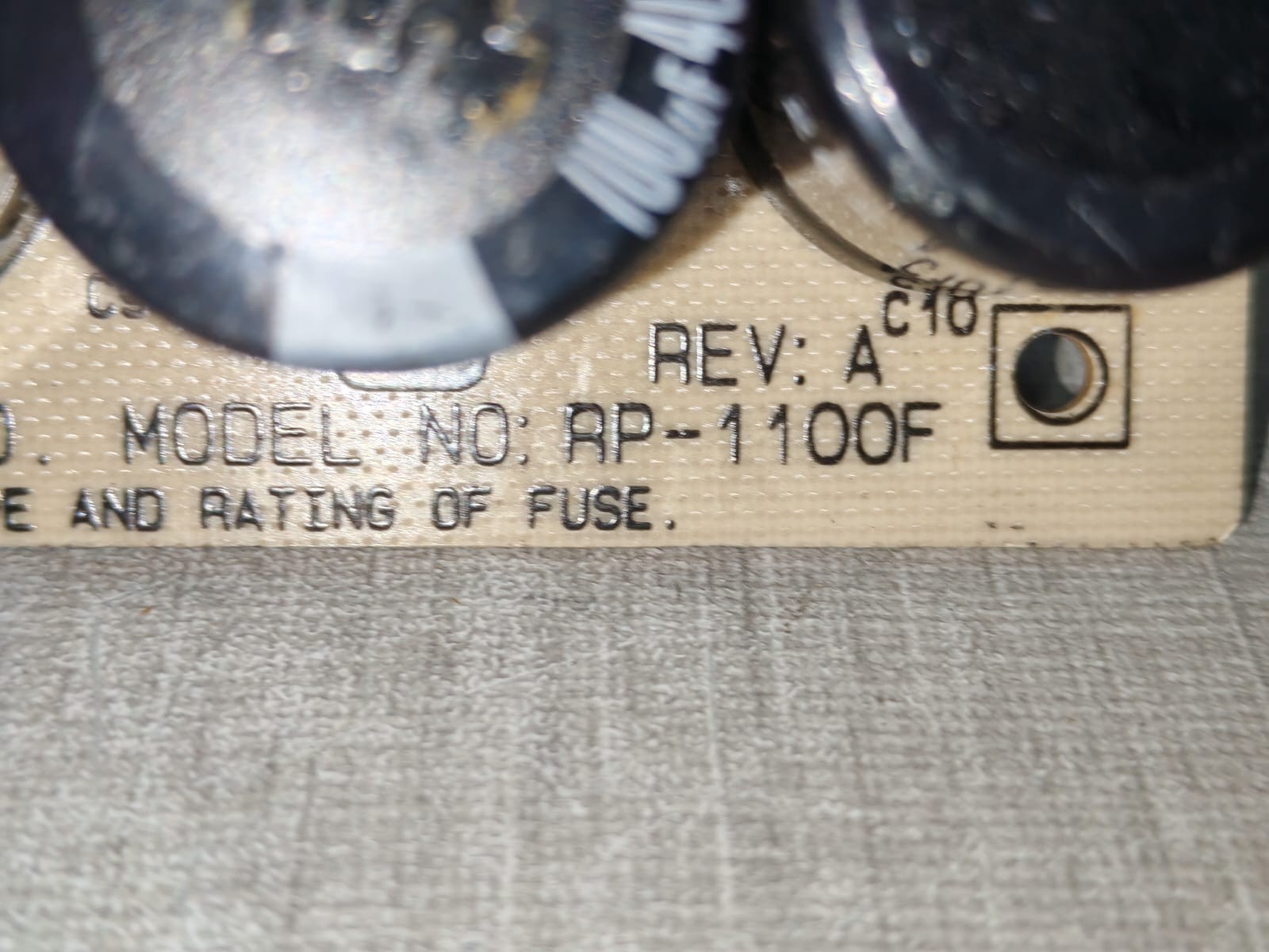 REIGN POWER RP-1100F REIGN POWER CO. RP-1100F POWER SUPPLY 7