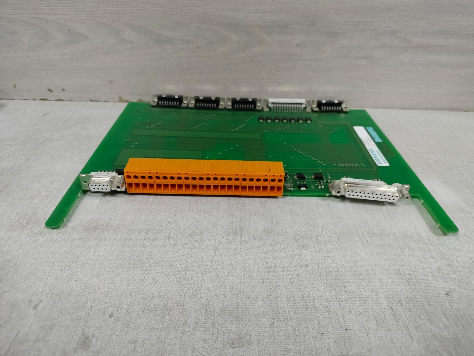 Siemens C79458-L445-B70 C794040-A6310-C432-04 SIEMENS C79458-L445-B70 C794040-A6310-C432-04 LTU DISTRIBUTOR 10