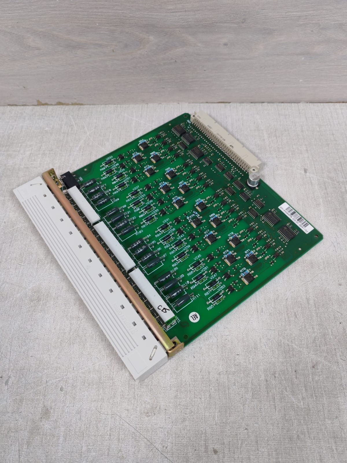 Schneider Electric 03143350F0-2/D0 03143344FA-G0-0241152 MERLIN GERIN 03143350F0-2/D0 03143344FA-G0-0241152 CIRCUIT BOARD 2