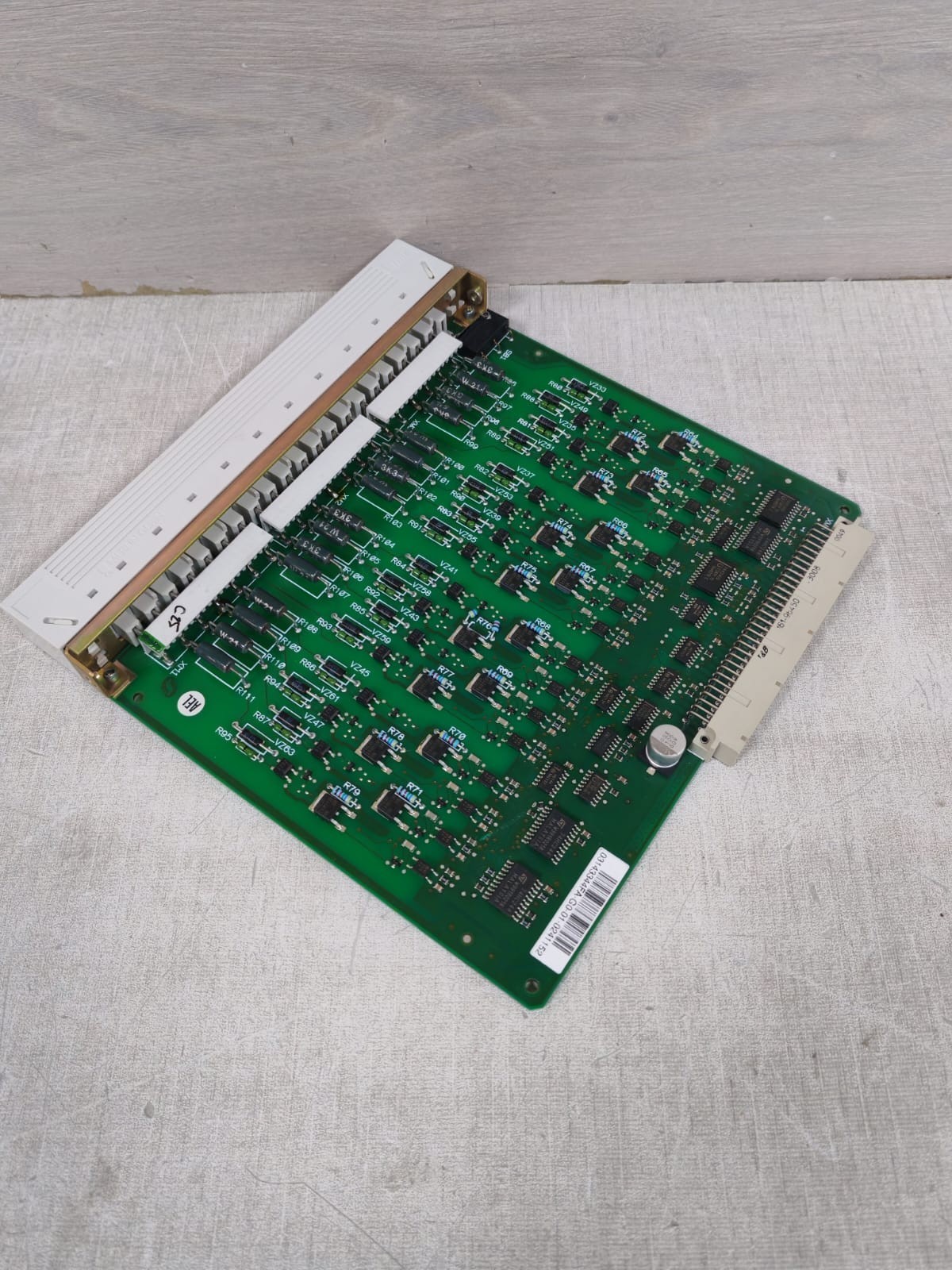 Schneider Electric 03143350F0-2/D0 03143344FA-G0-0241152 MERLIN GERIN 03143350F0-2/D0 03143344FA-G0-0241152 CIRCUIT BOARD 3