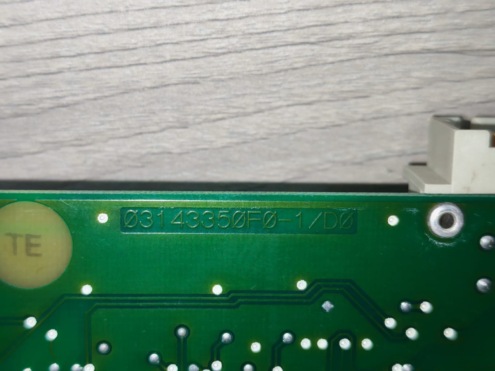 Schneider Electric 03143350F0-2/D0 03143344FA-G0-0241152 MERLIN GERIN 03143350F0-2/D0 03143344FA-G0-0241152 CIRCUIT BOARD 9