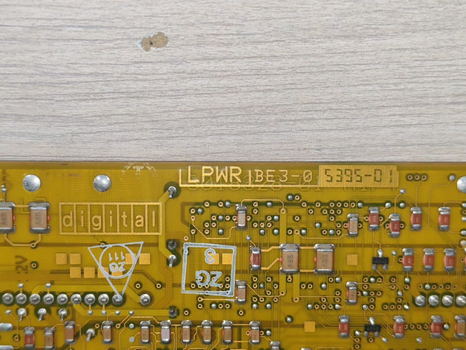 Digital 5018328-01-A1-P4 / 5418329-01 DIGITAL 5018328-01-A1-P4 / 5418329-01 PRINTED CIRCUIT BOARD 9