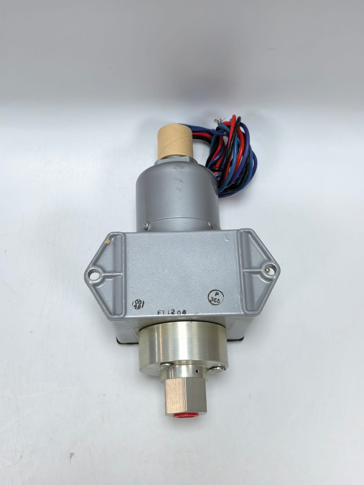 CCS 646PE254 CCS CUSTOM CONTROL SENSORS 646PE254 PRES SWITCH 226A1706-20 9