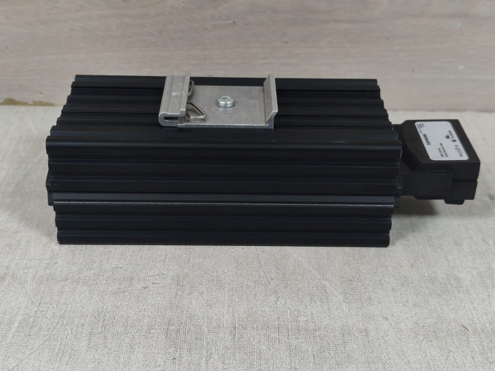 Siemens 8MR2130-6A SIEMENS 8MR2130-6A HEATER UNIT 120-240V 6