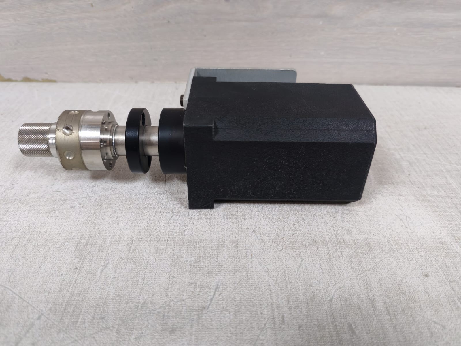 VICI EHMA EH2C8WE VICI EHMA EH2C8WE TWO POSITION MICRO-ELECTRIC VALVE ACTUATOR 8PORTS 3