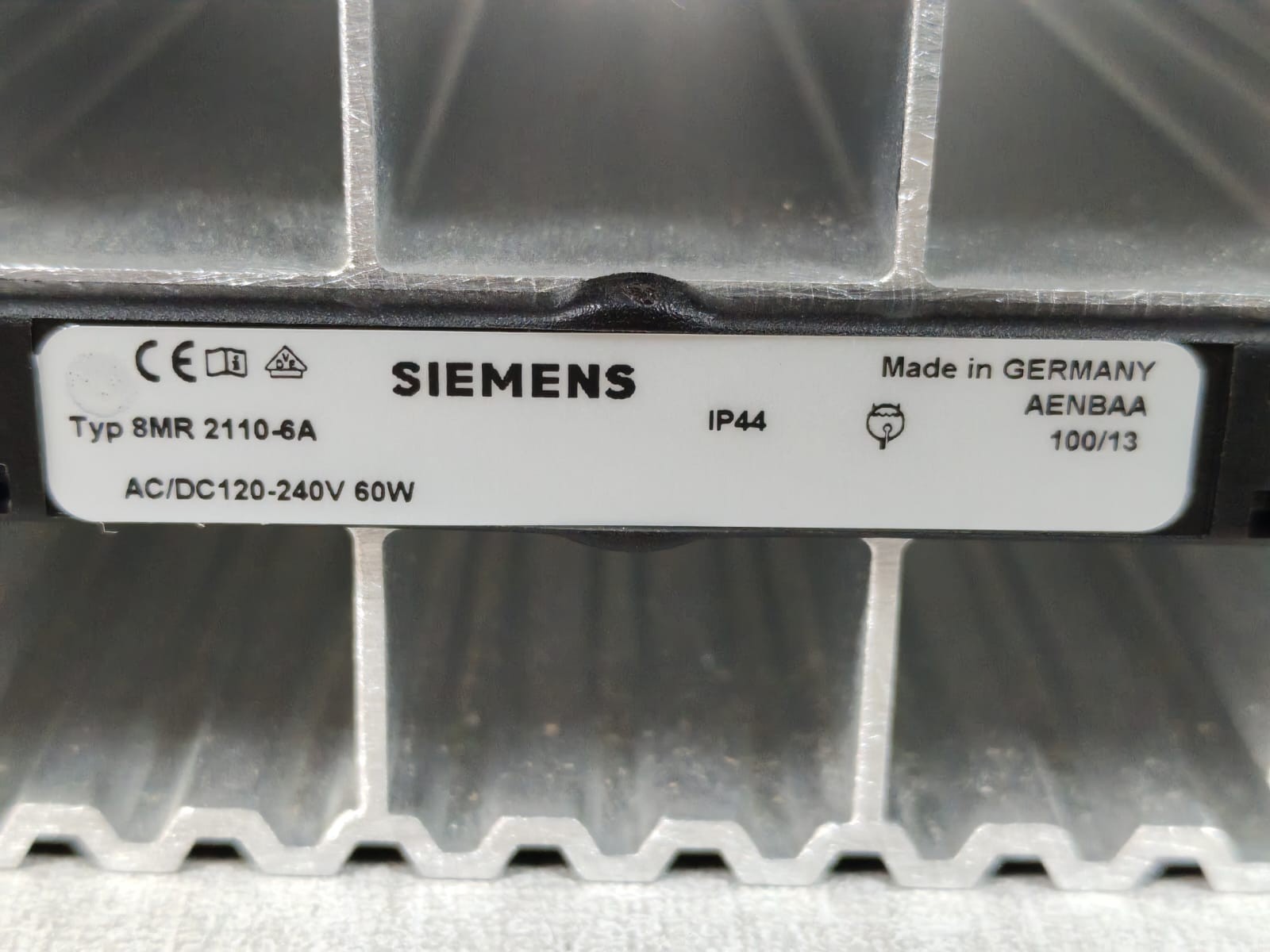 Siemens 8MR2110-6A SIEMENS 8MR2110-6A HEATER UNIT 120-240V 7