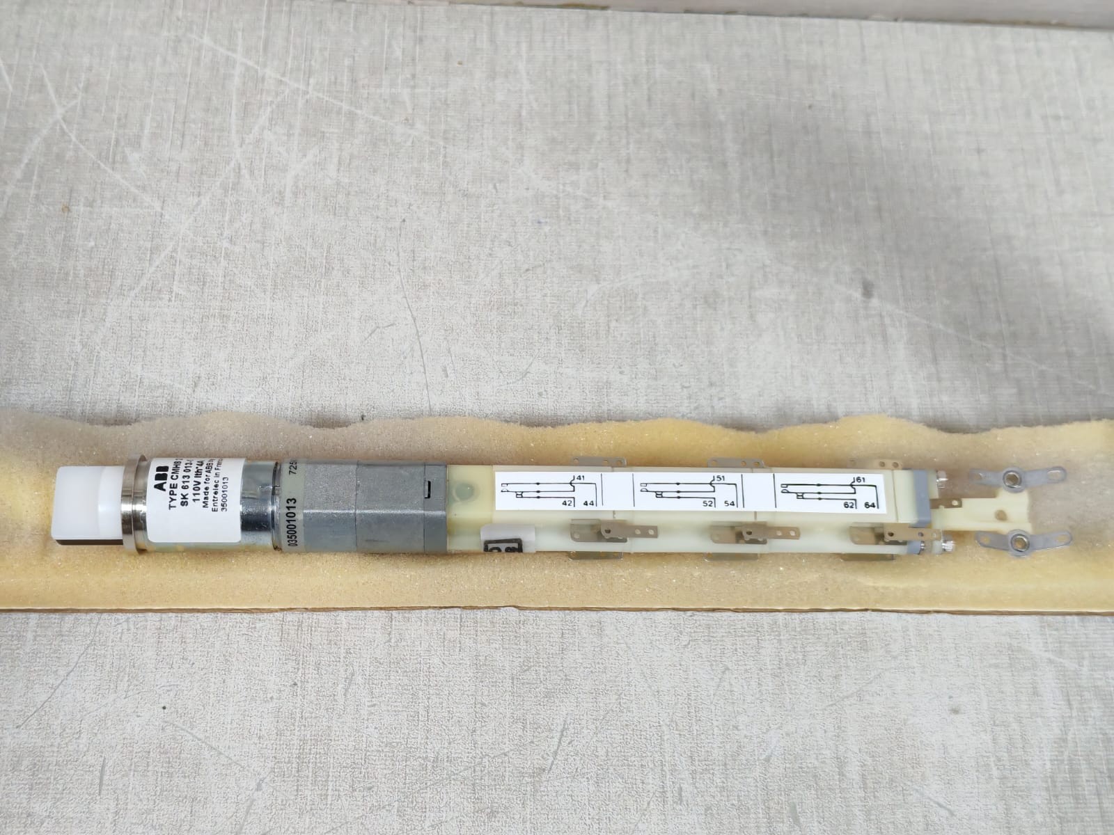 ENTRELEC ABB CMHS 2 / SK 613013-1 / 035001013 ENTRELEC ABB CMHS 2 / SK 613013-1 / 035001013 SWITCH 110V 10