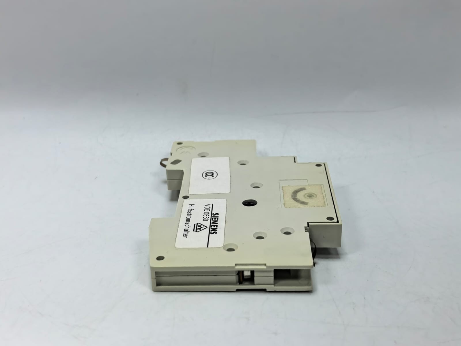 Siemens 5SX9 109 SIEMENS 5SX9 109 AUXILIARY CIRCUIT SWITCH 4