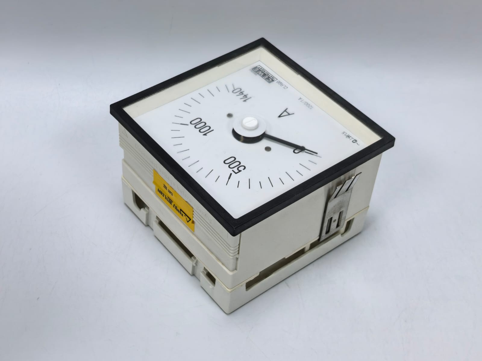 CEWE INSTRUMENTS CLR96 CEWE INSTRUMENTS CLR96 VOLT ANALOG PANEL METER 9460 0-1440A 9