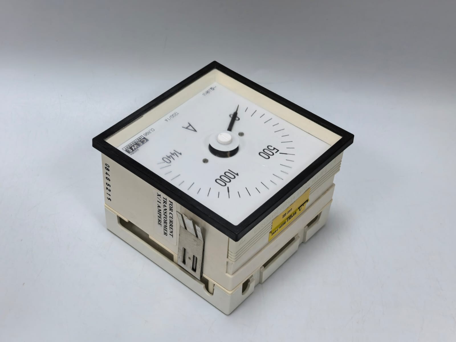 CEWE INSTRUMENTS CLR96 CEWE INSTRUMENTS CLR96 VOLT ANALOG PANEL METER 9460 0-1440A 10