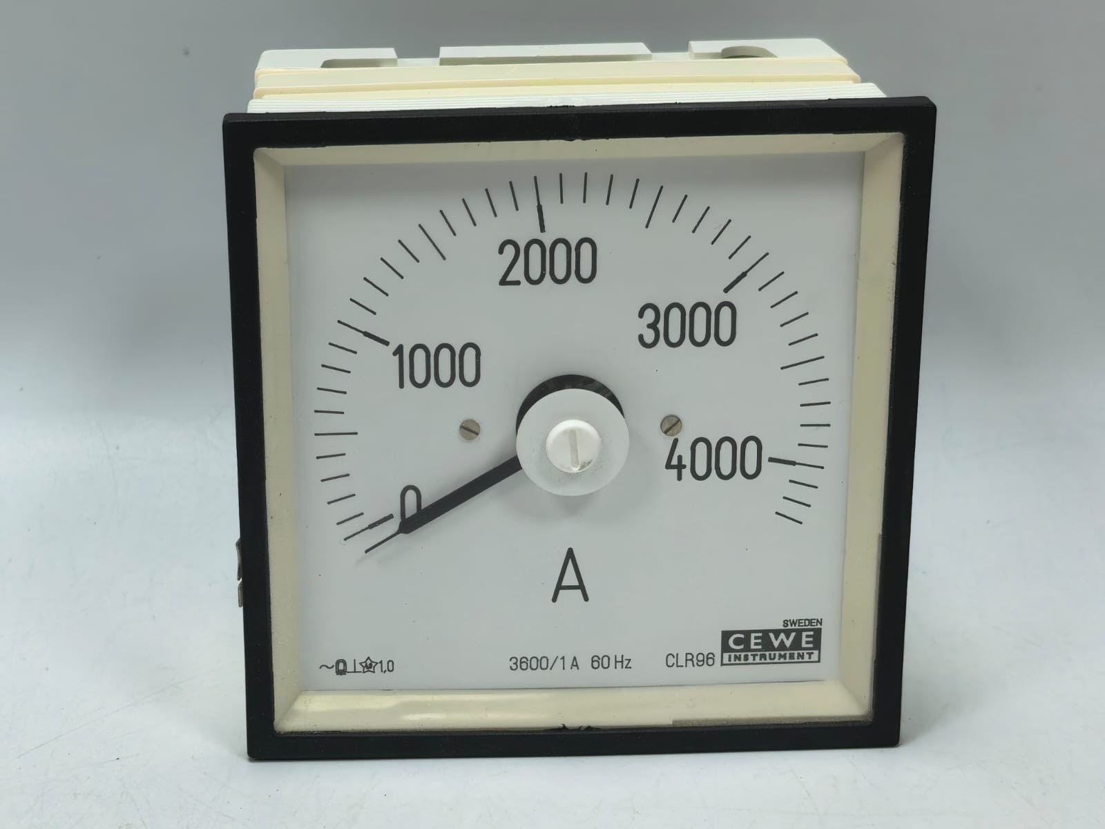 CEWE CLR96 CEWE INSTRUMENTS CLR96 VOLT ANALOG PANEL METER 9460 0-4300A,3600/1A 60HZ 3