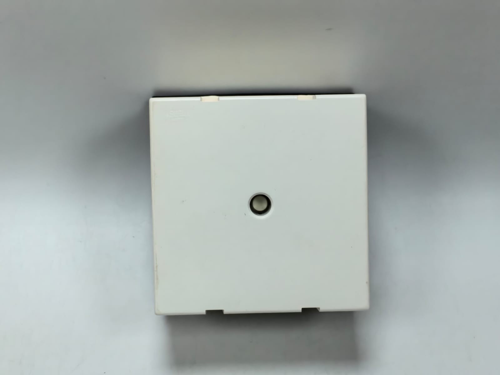 CEWE CLR96 CEWE INSTRUMENTS CLR96 VOLT ANALOG PANEL METER 9460 0-4300A,3600/1A 60HZ 8