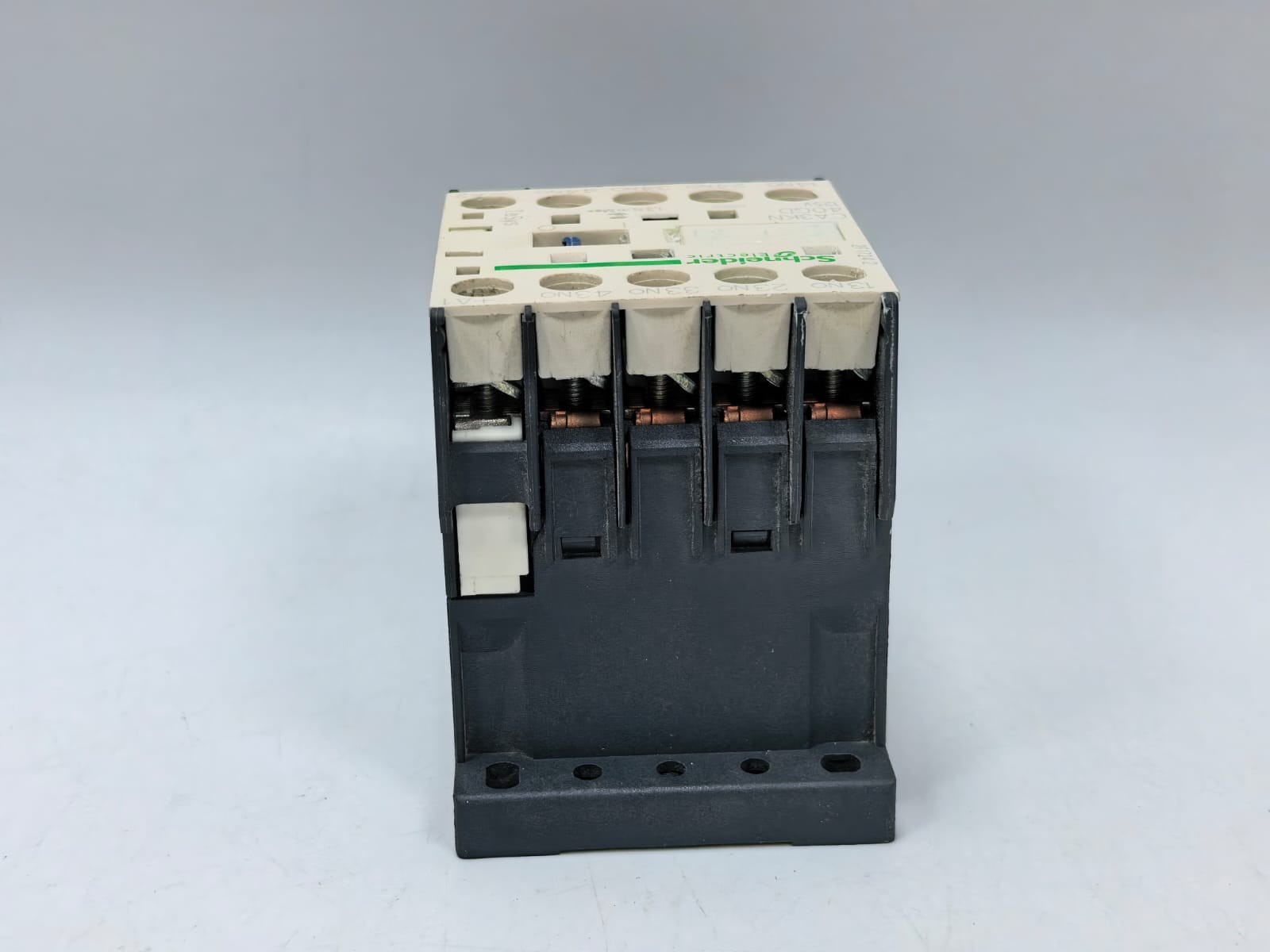 Schneider Electric CA3KN40GD SCHNEIDER ELECTRIC CA3KN40GD CONTROL RELAY 7