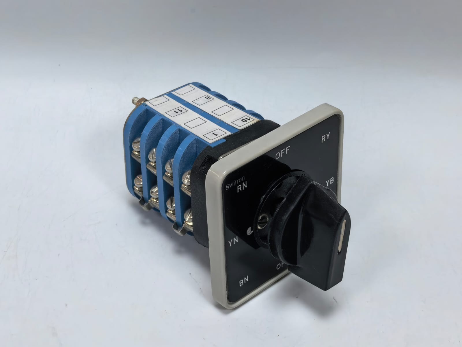 SWITRON SPC25P444VM SWITRON SPC25P444VM BREAKER CONTROL SWITCH 7