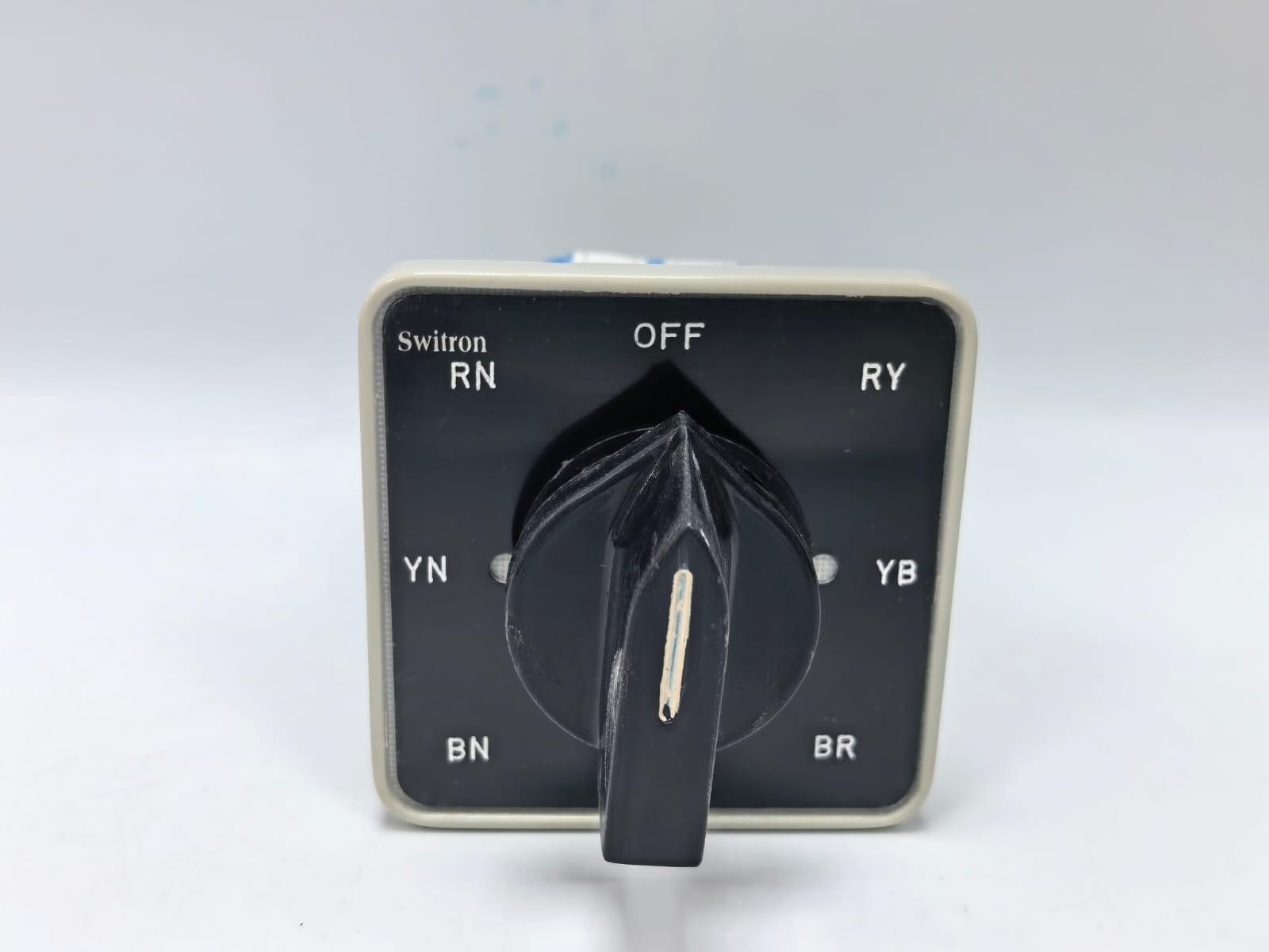 SWITRON SPC25P444VM BREAKER CONTROL SWITCH