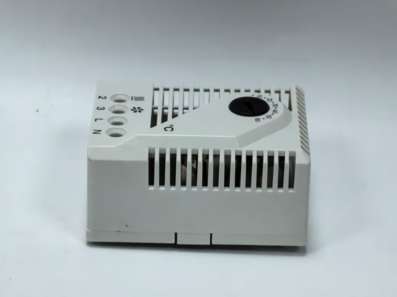 Siemens 8MR 2170-1A SIEMENS 8MR 2170-1A THERMOSTAT AC230V 50/60HZ 7