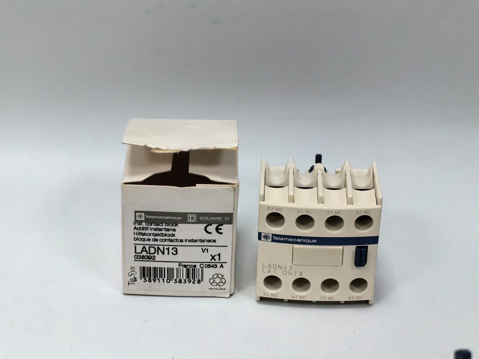 Schneider Electric LADN13 TELEMECANIQUE LADN13 CONTACT BLOCK 2