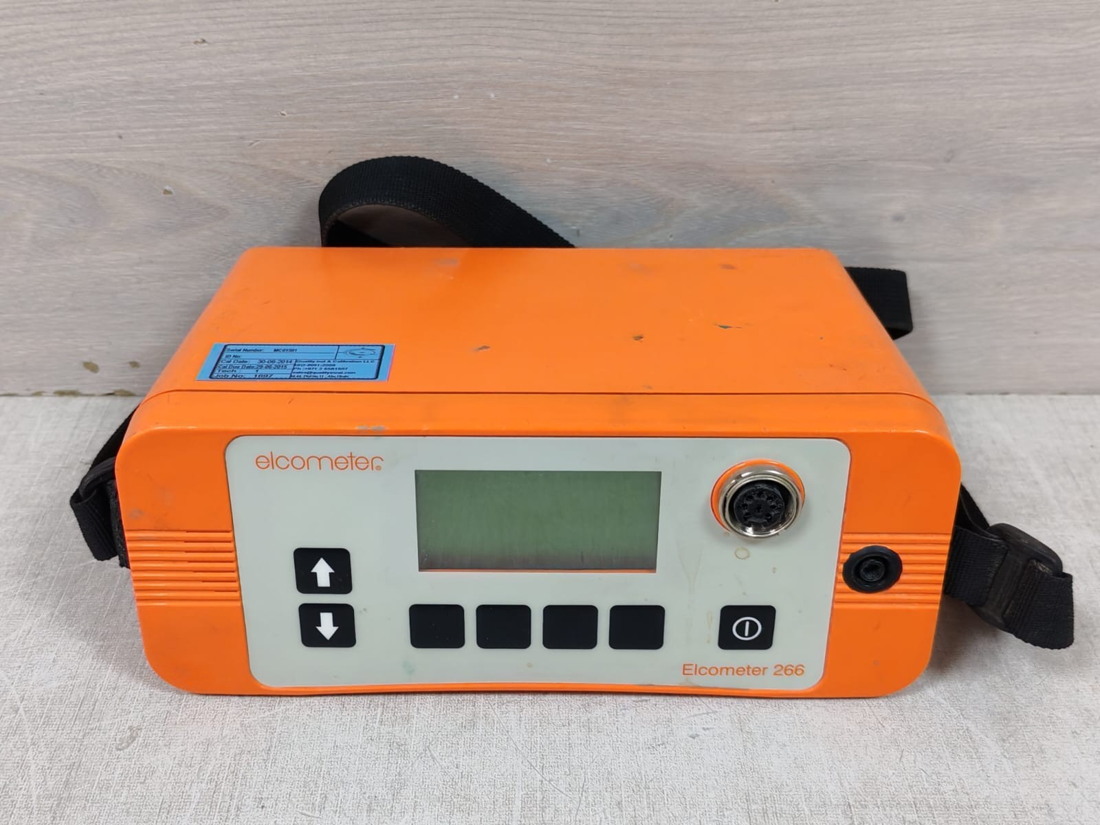 ELCOMETER 266 / T266 DC30 30kV ELCOMETER 266 HOLIDAY DETECTOR with T266 DC30 30kV 2