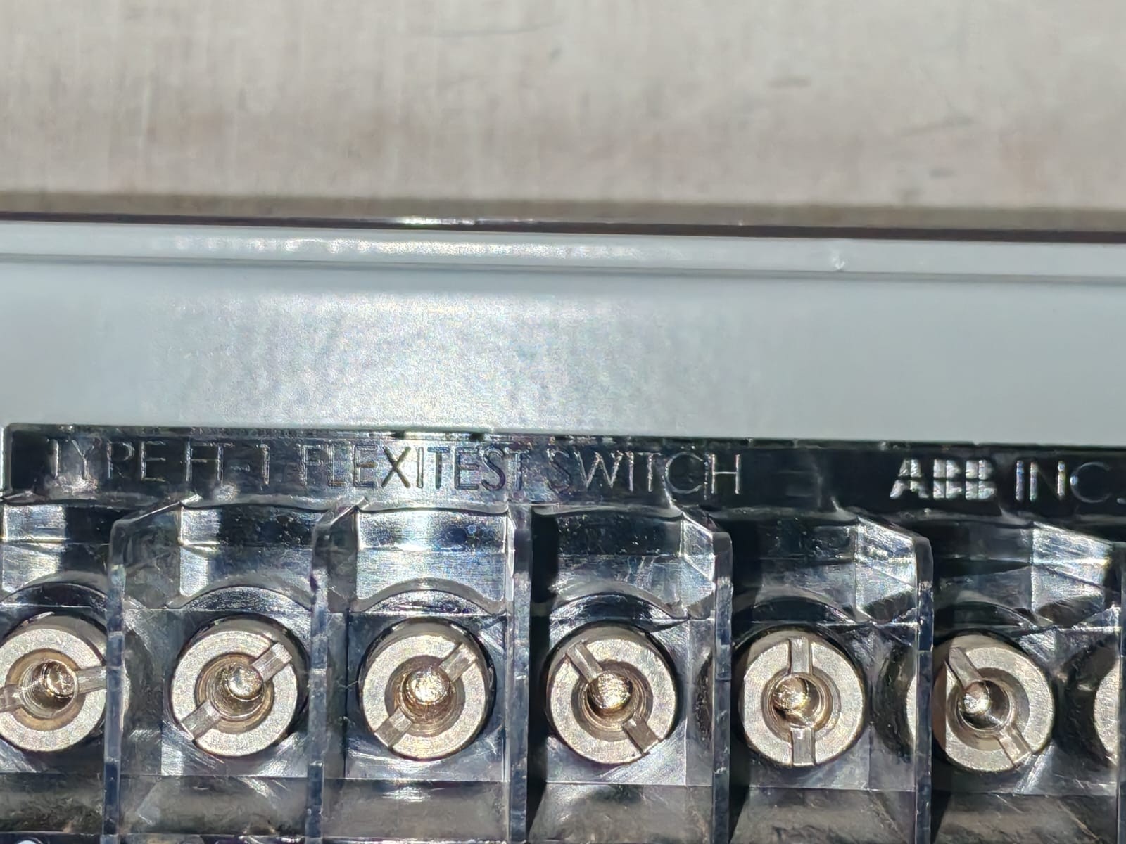 ABB FT-19R FR2G001001001 ABB FT-19R FR2G001001001 FLEXITEST SWITCH 8
