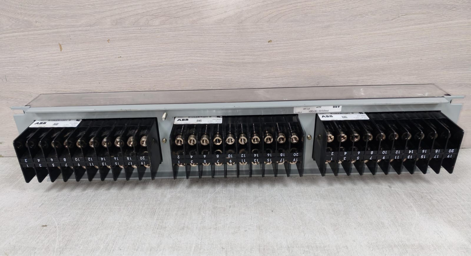 ABB FT-19R FR2G001001001 ABB FT-19R FR2G001001001 FLEXITEST SWITCH 9