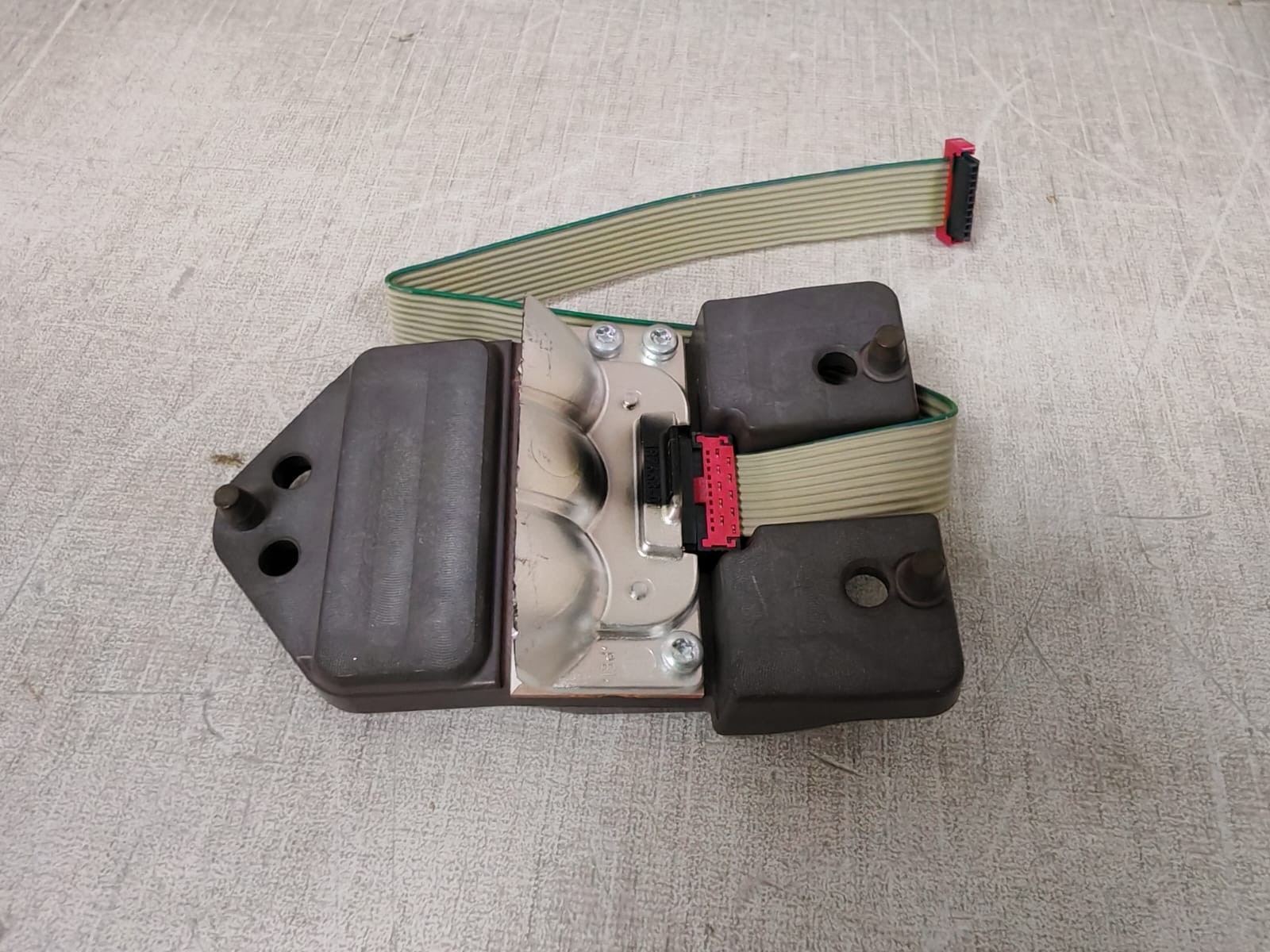 REH-RED-CATIII-FO-0-1 REH-RED-CATIII-FO-0-1 RUNWAY EDGE LIGHT 192 570-21/AA 6