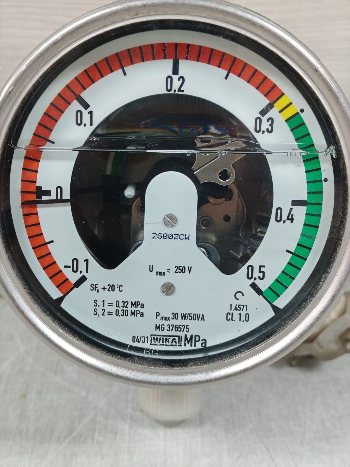 WIKA 233.58.100 CONT 821.2.2 WIKA 233.58.100 CONT 821.2.2 DENSITY MONITOR WITH ALARM CONTACTS 2