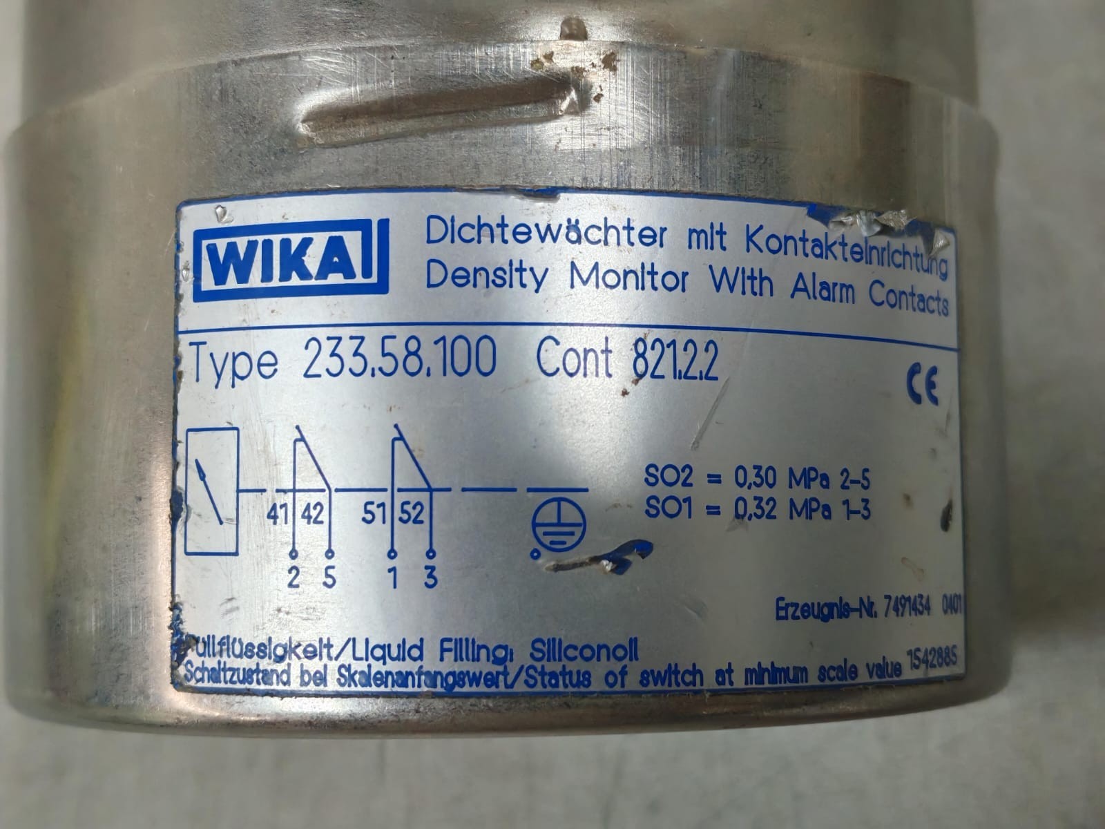 WIKA 233.58.100 CONT 821.2.2 WIKA 233.58.100 CONT 821.2.2 DENSITY MONITOR WITH ALARM CONTACTS 5