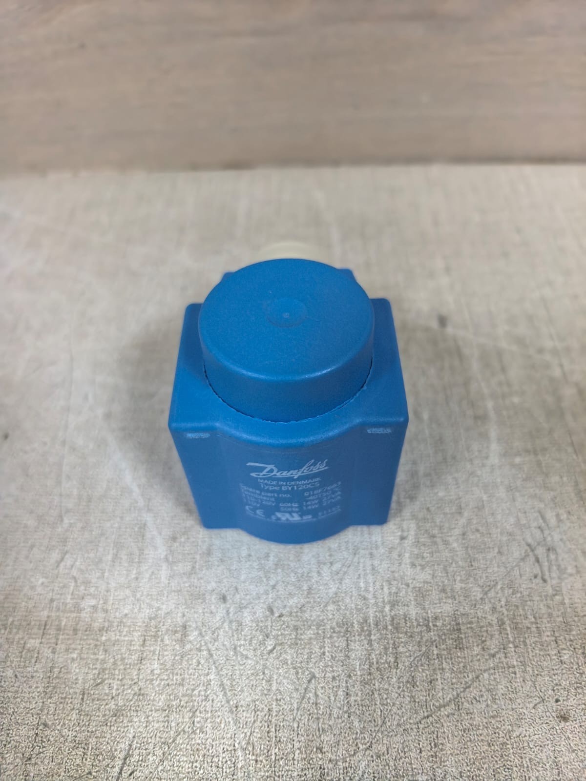 Danfoss BY120CS 018F7663 DANFOSS BY120CS 018F7663 SOLENOID COIL 7