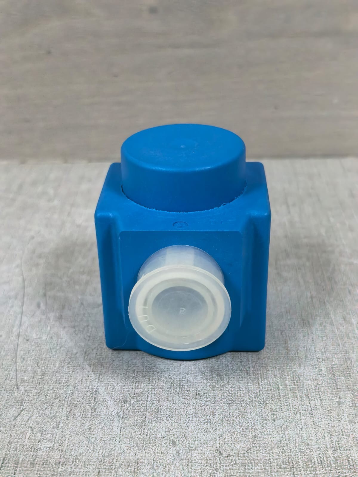 Danfoss BY120CS 018F7663 DANFOSS BY120CS 018F7663 SOLENOID COIL 9