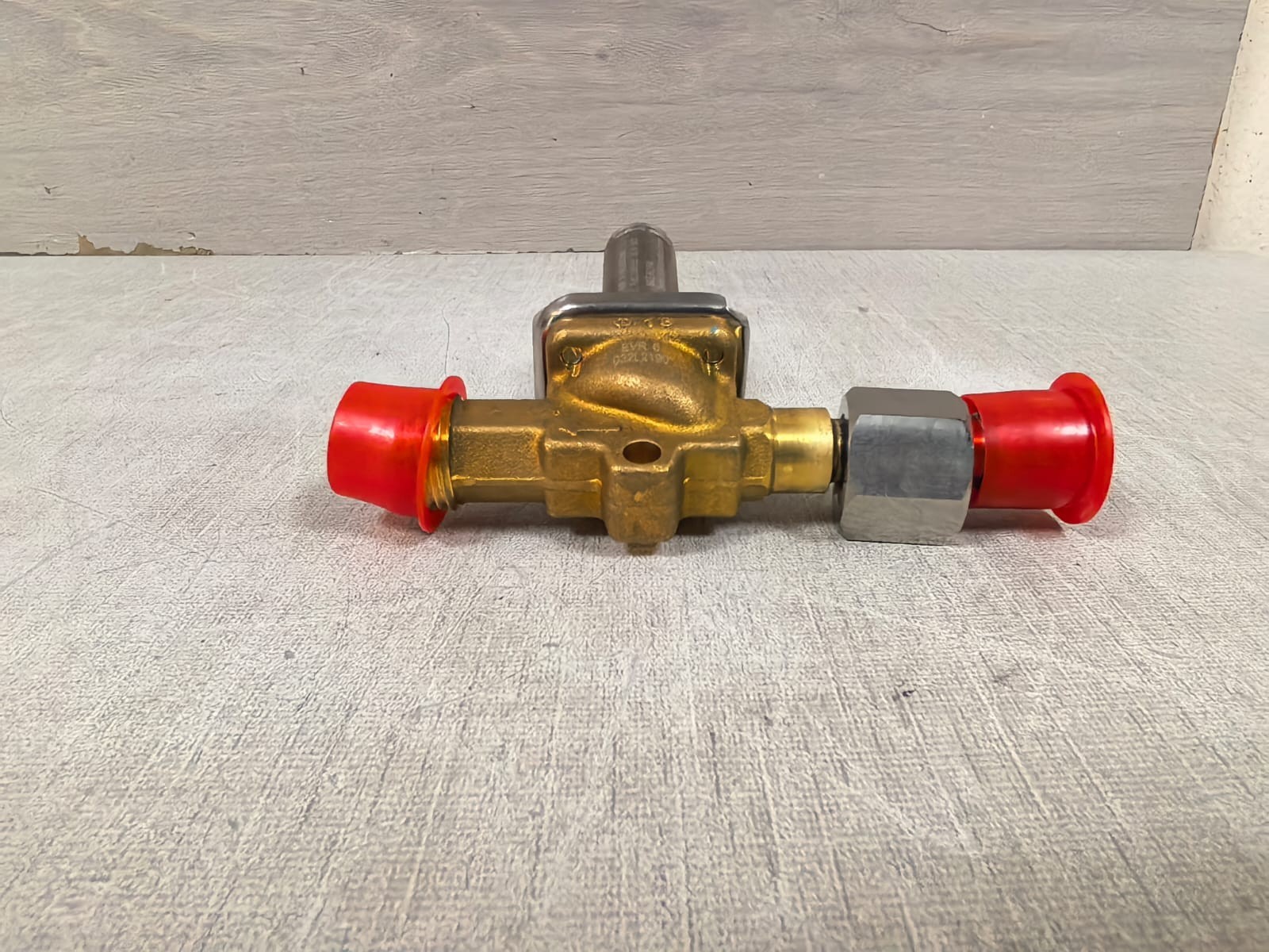 Danfoss 025-47111-002 032L2190 DANFOSS 025-47111-002 032L2190 SOLENOID VALVE 2