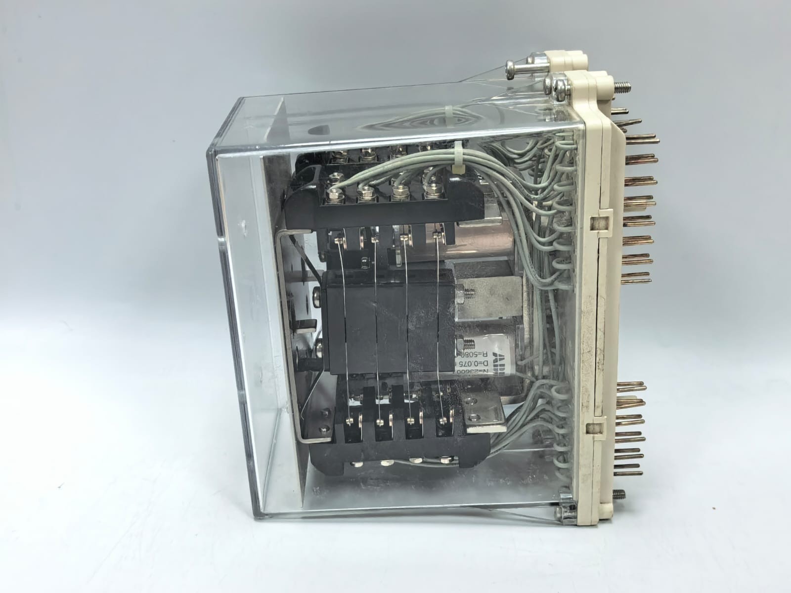 ABB RXMVB 4 RK 251 402-AP ABB RXMVB 4 RK 251 402-AP RELAY 125V 8