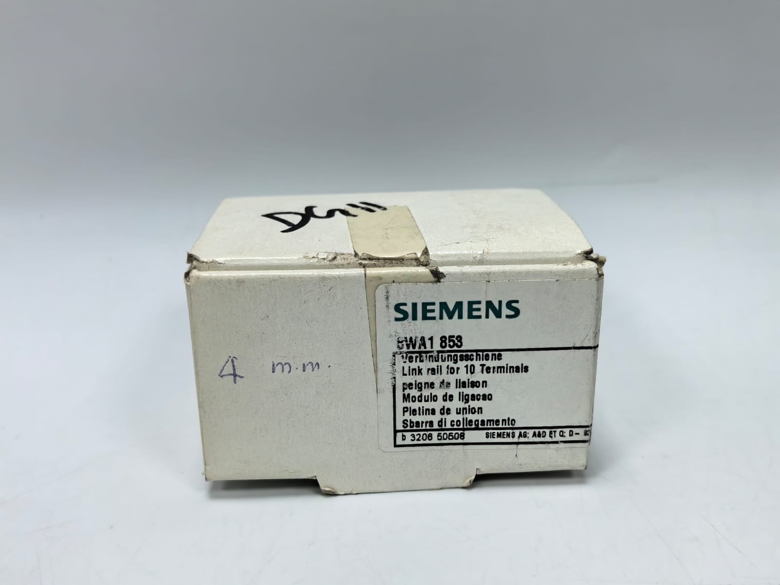 Siemens 8WA1 853 SIEMENS 8WA1 853 LINK RAIL FOR 10 TERMINALS [10*10 IN 1 BOX] 6