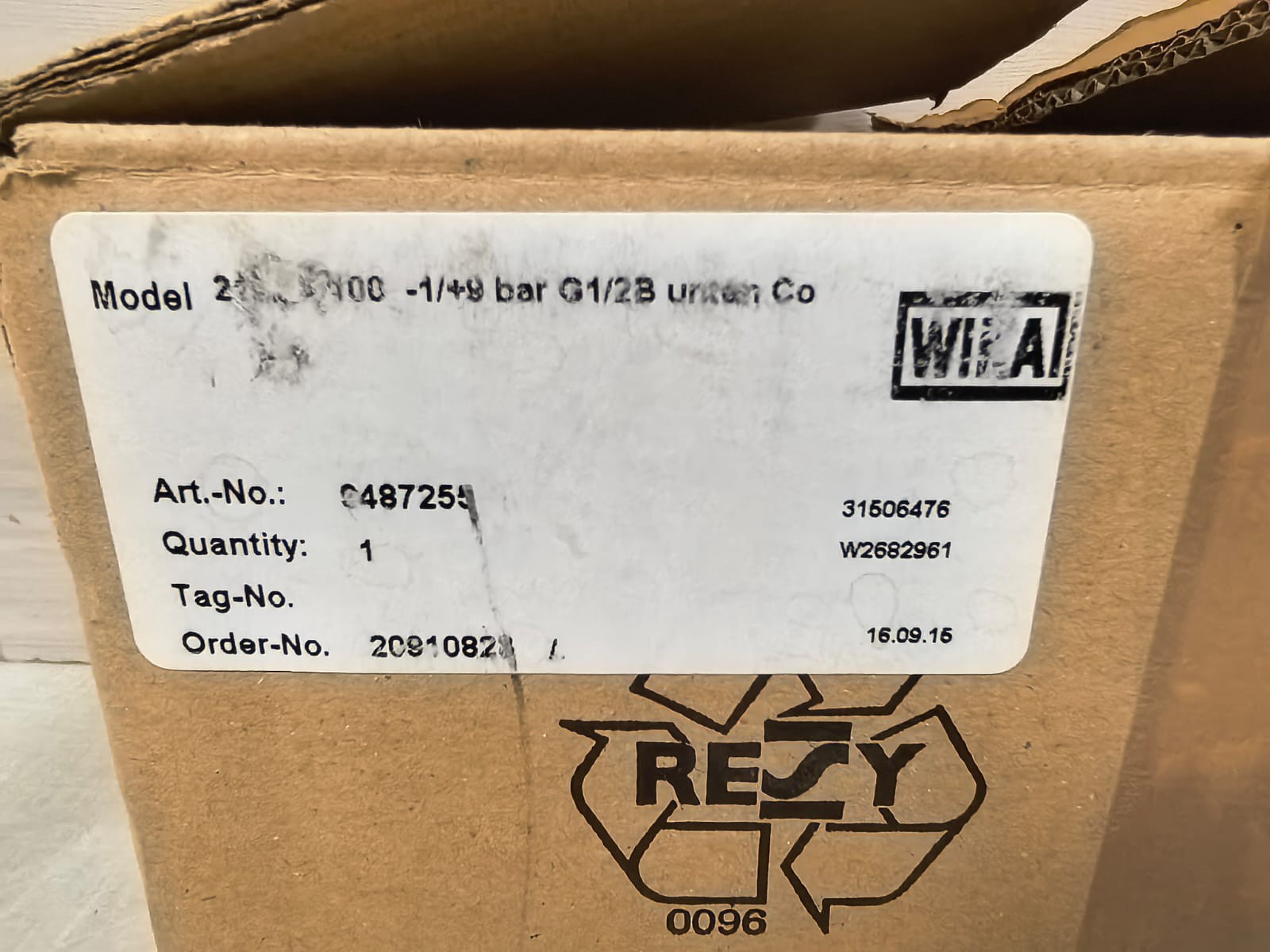 WIKA 212.20.100 821.221 WIKA 212.20.100 PRESSURE GAUGE WITH ALARM CONTACTS 821.221 5