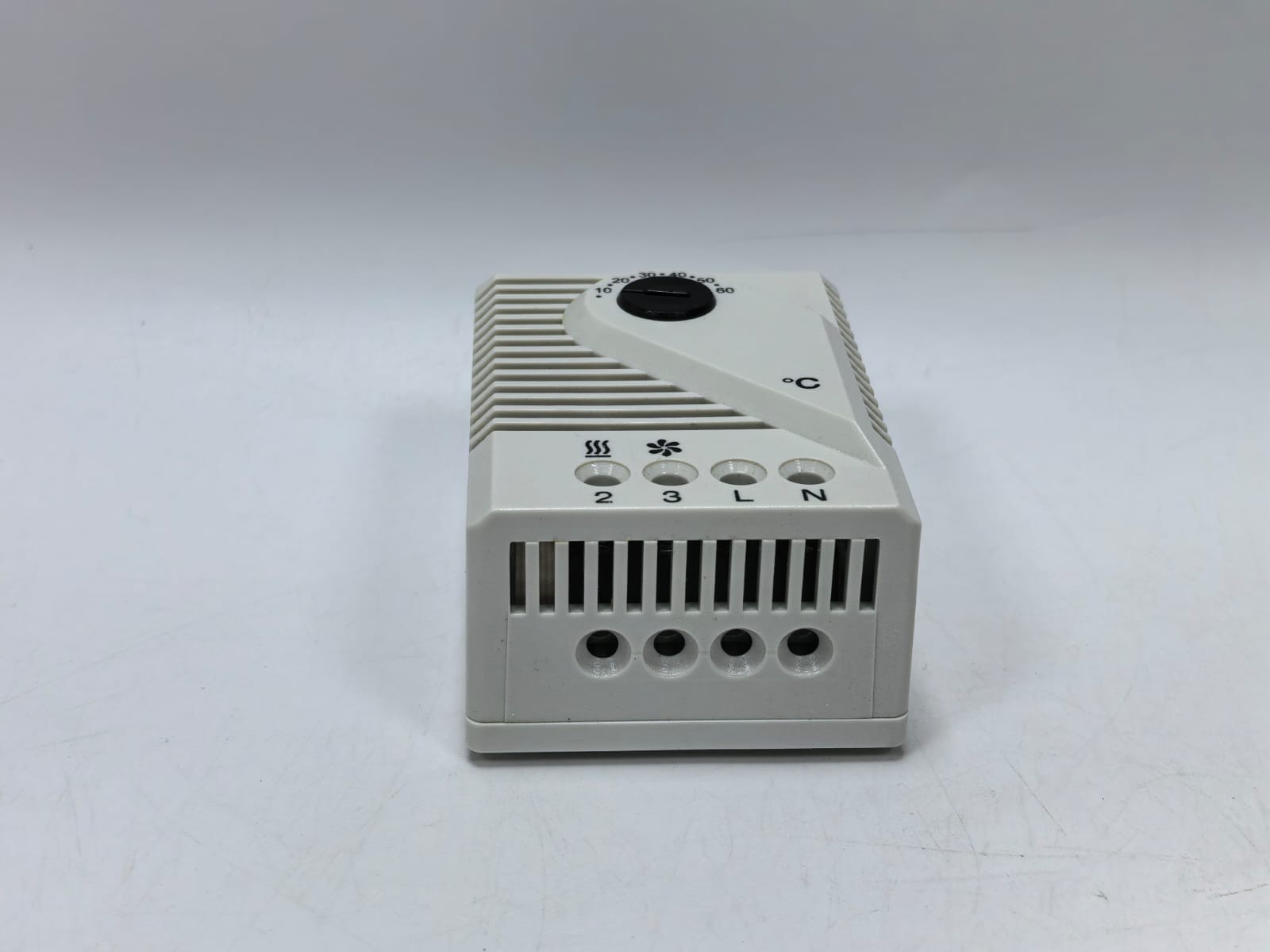 Schneider Electric 08998/8998 MERLIN GERIN 08998/8998 THERMOSTAT 8