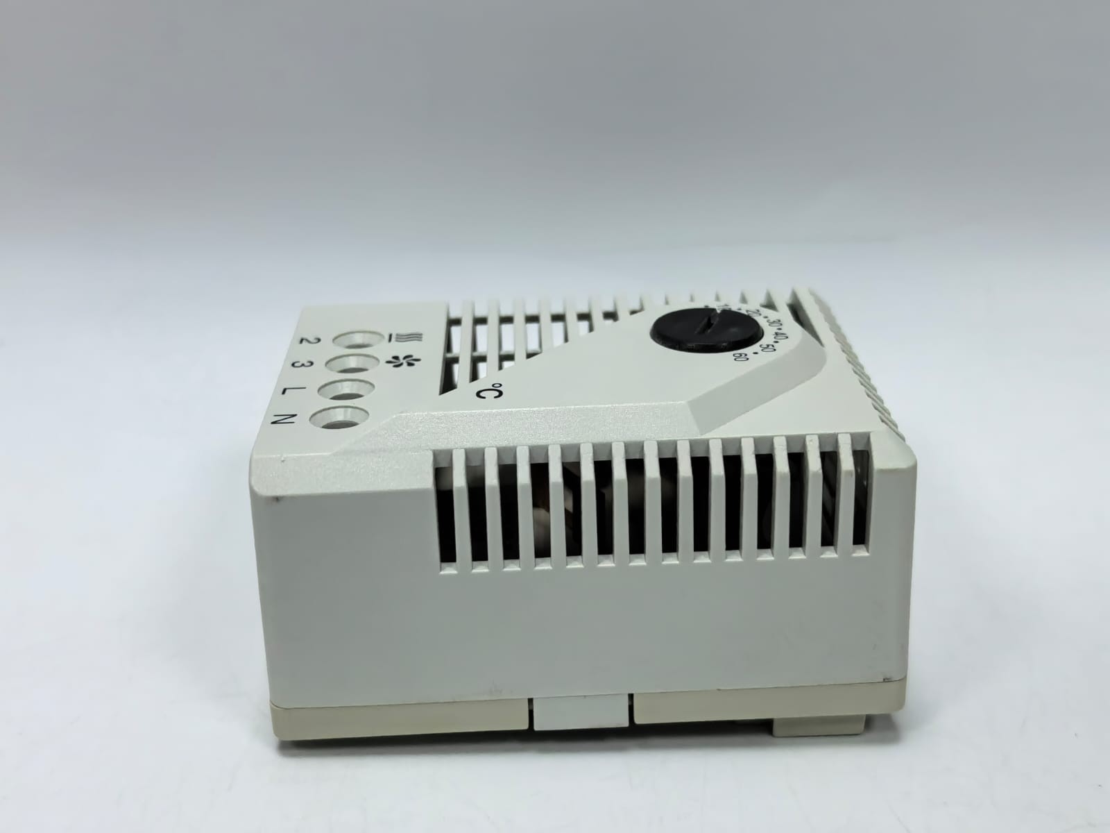 Schneider Electric 7999 MERLIN GERIN 7999 THERMOSTAT 6