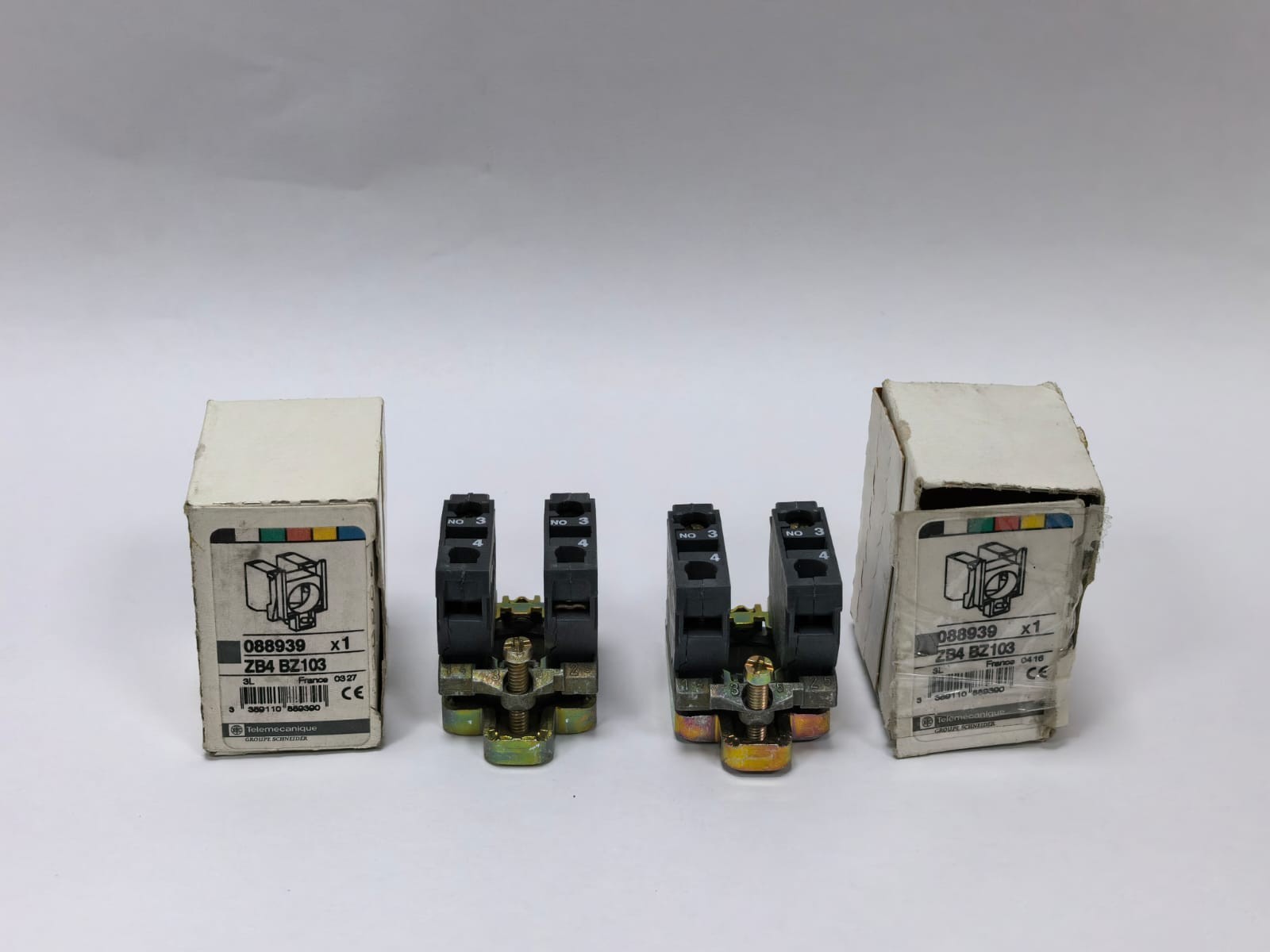 TELEMECANIQUE ZB4 BZ103 CONTACT BLOCK