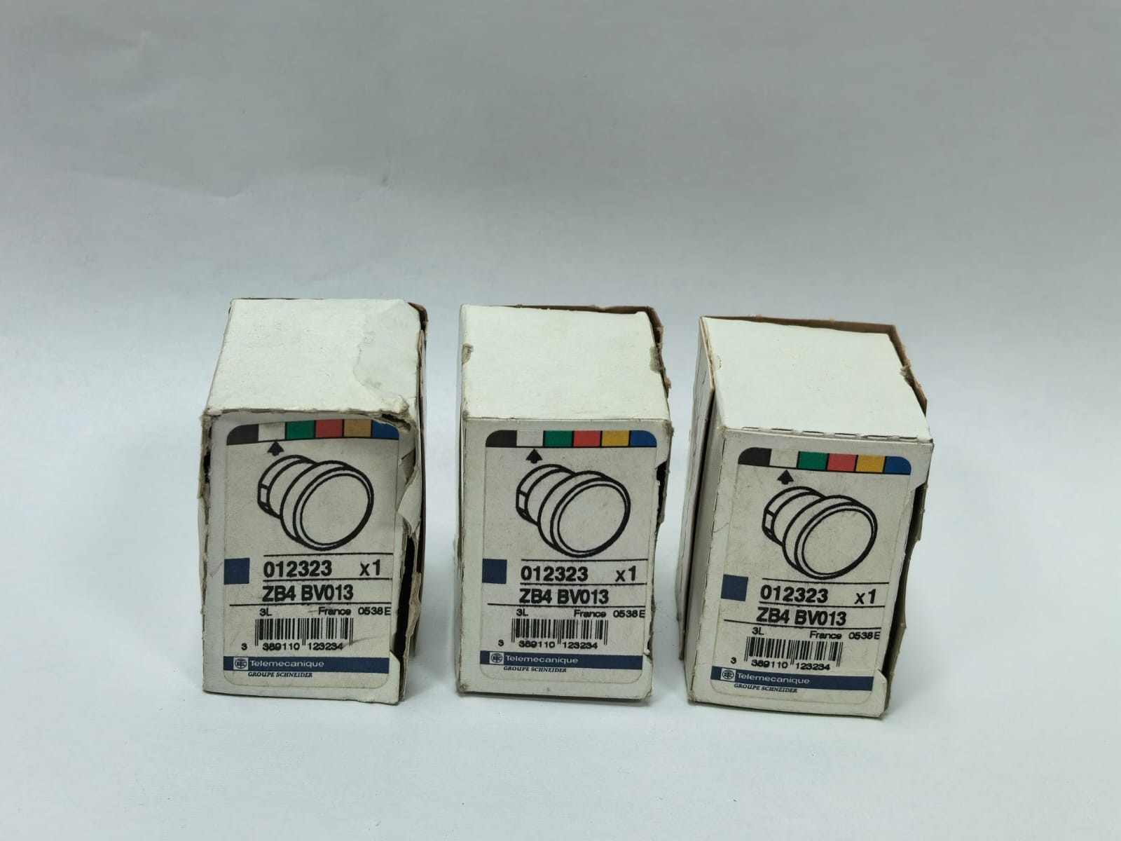 Schneider Electric ZB4 BV013 TELEMECANIQUE ZB4 BV013 WHITE PILOT LIGHT HEAD 012323 8