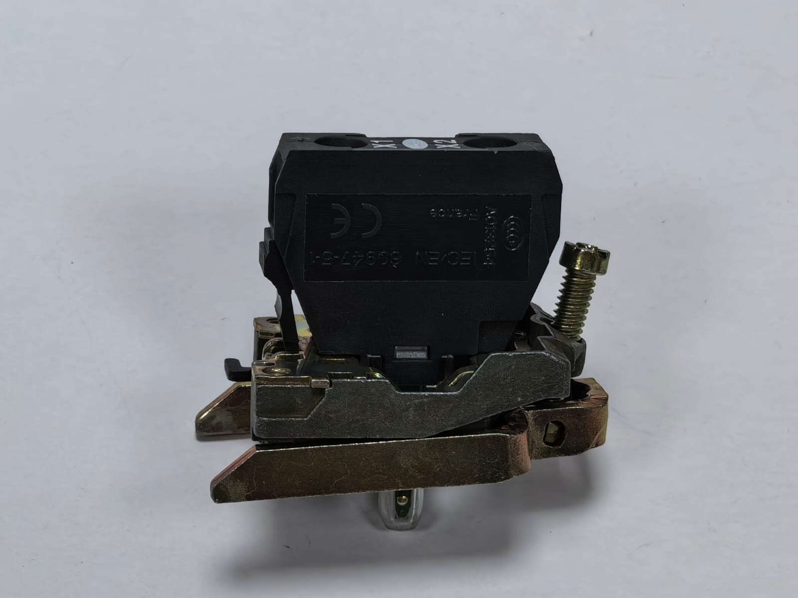 Schneider Electric XB4 BVM1 TELEMECANIQUE XB4 BVM1 WHITE PILOT LIGHT INDICATOR 5