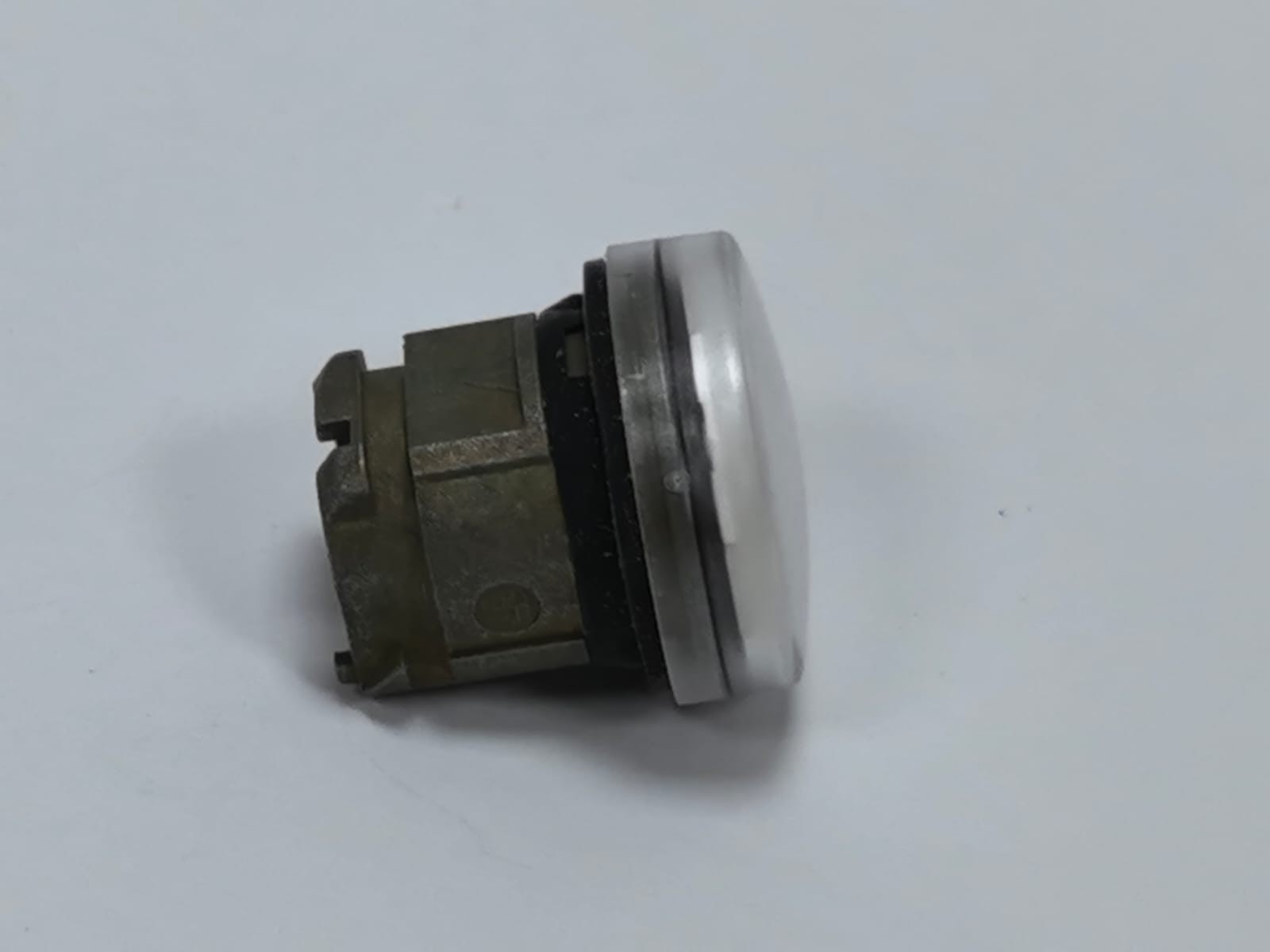 Schneider Electric XB4 BVM1 TELEMECANIQUE XB4 BVM1 WHITE PILOT LIGHT INDICATOR 10