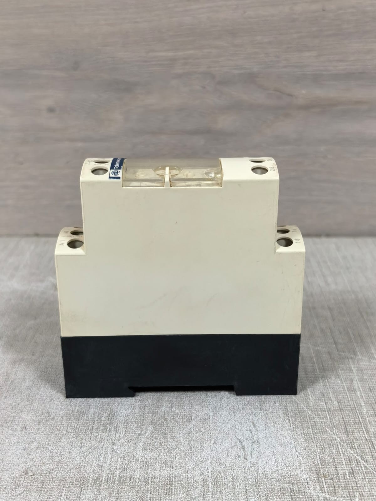 Schneider Electric RM4UA33F TELEMECANIQUE SCHNEIDER ELECTRIC RM4UA33F VOLTAGE MEASUREMENT RELAY 2