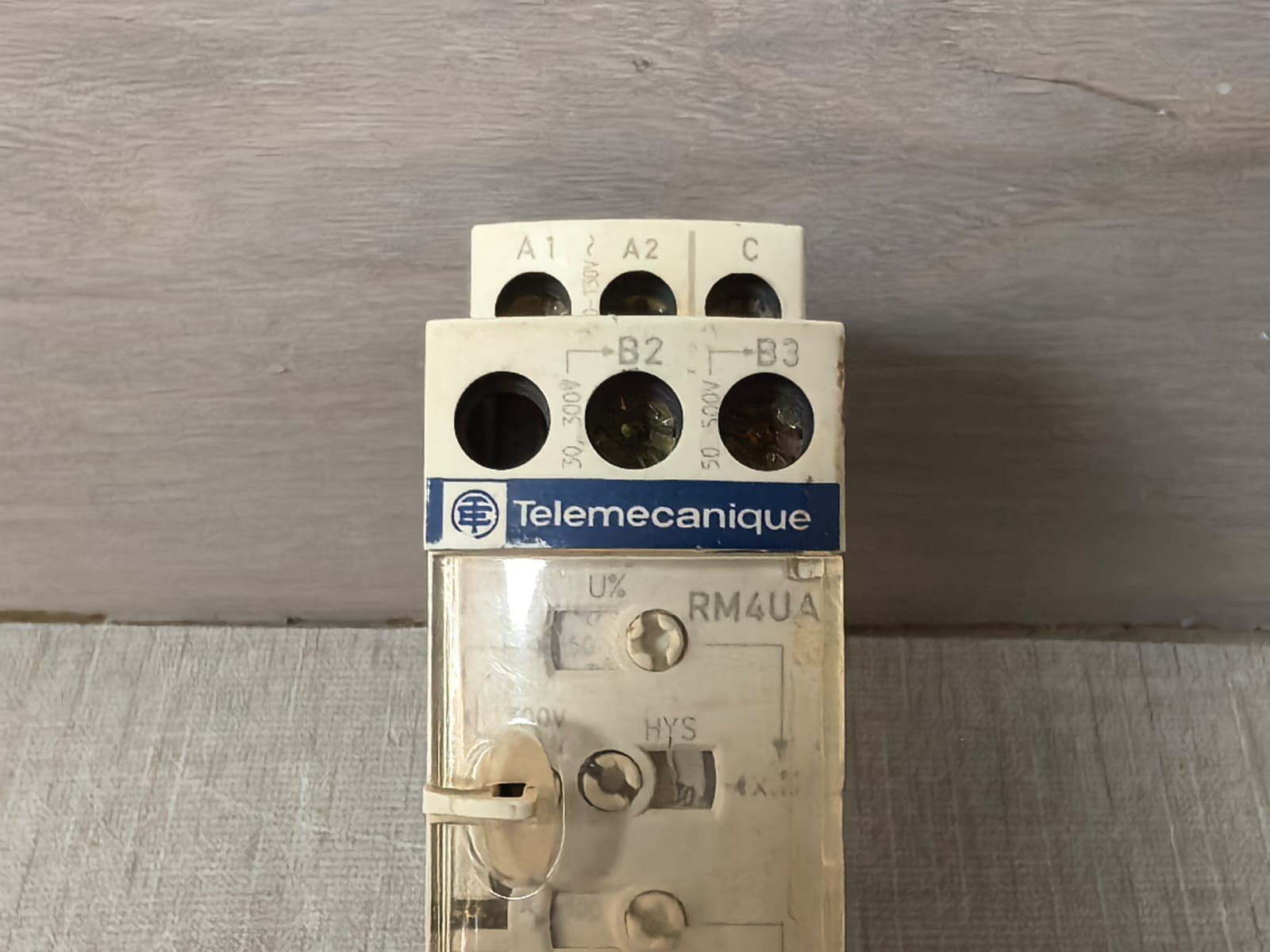 Schneider Electric RM4UA33F TELEMECANIQUE SCHNEIDER ELECTRIC RM4UA33F VOLTAGE MEASUREMENT RELAY 5