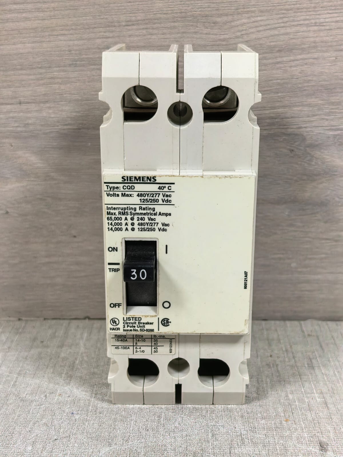 Siemens CQD CQD230 SIEMENS CQD CQD230 MOLDED CASE CIRCUIT BREAKER 480Y/277VAC 30A 2