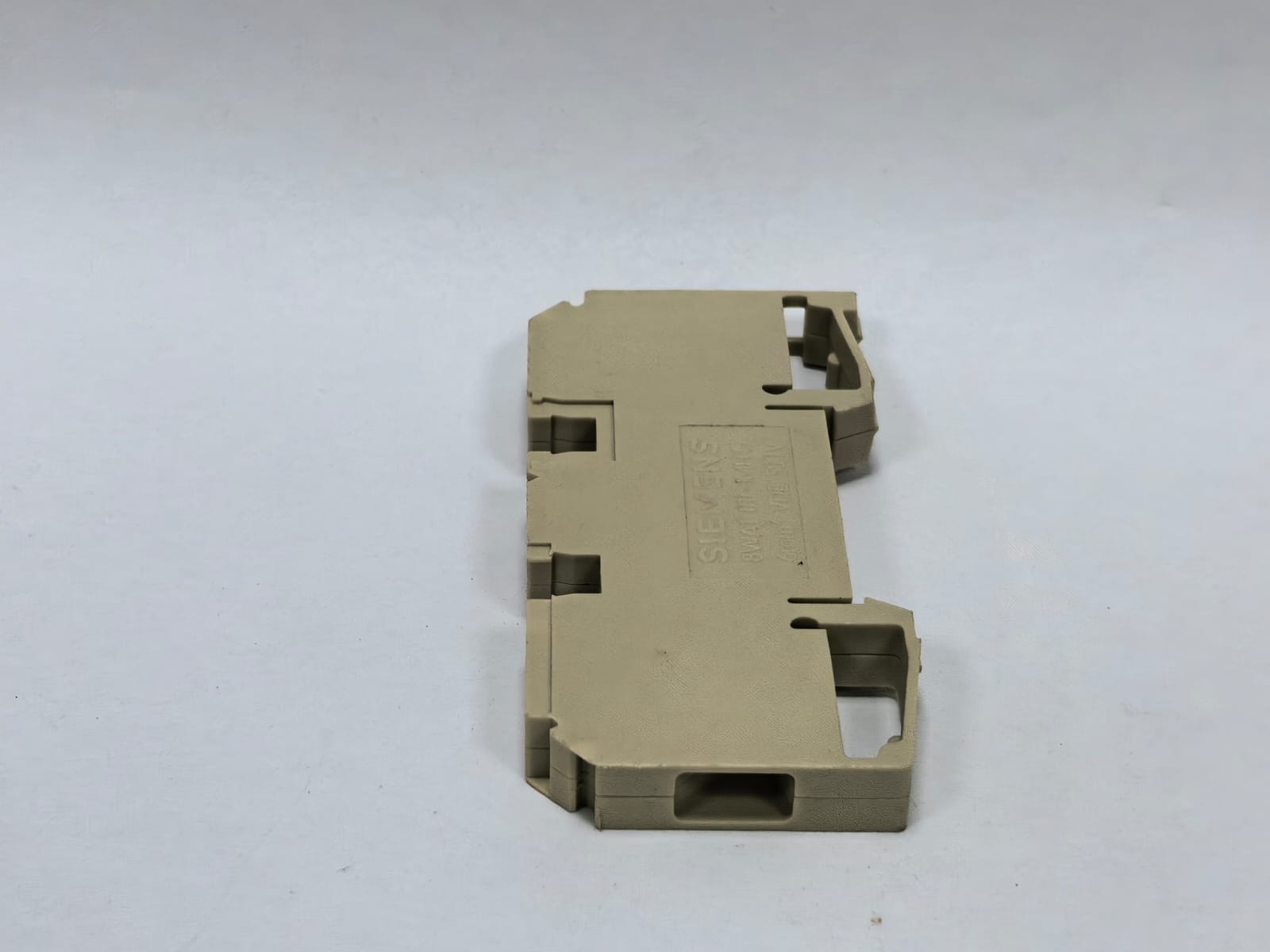 Siemens 8WA1 011-1MH15 SIEMENS 8WA1 011-1MH15 TERMINAL BLOCK 6MM VDE 500V 5
