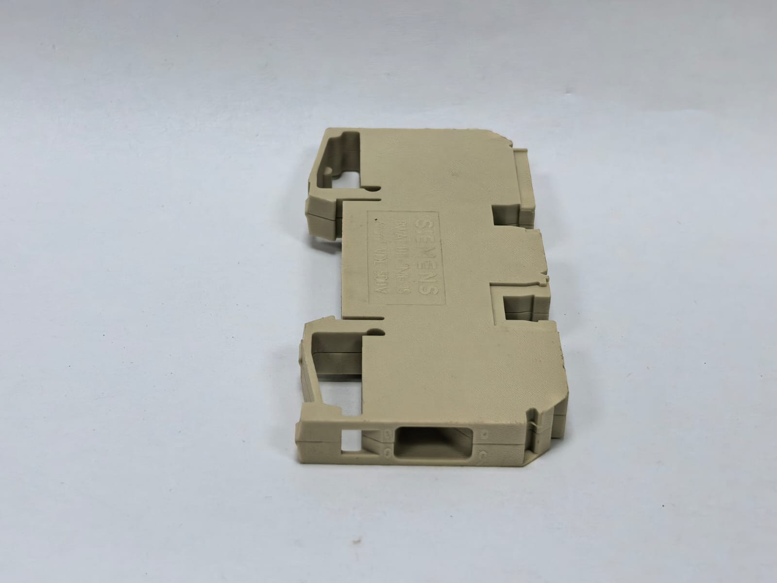 Siemens 8WA1 011-1MH15 SIEMENS 8WA1 011-1MH15 TERMINAL BLOCK 6MM VDE 500V 6