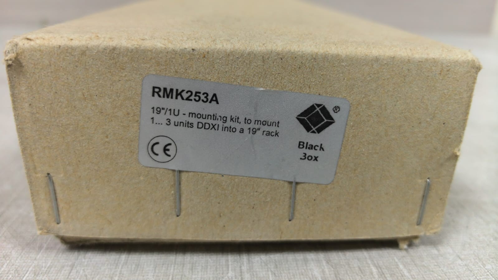 Black Box RMK253A BLACK BOX RMK253A 19" RACKMOUNT KIT 9