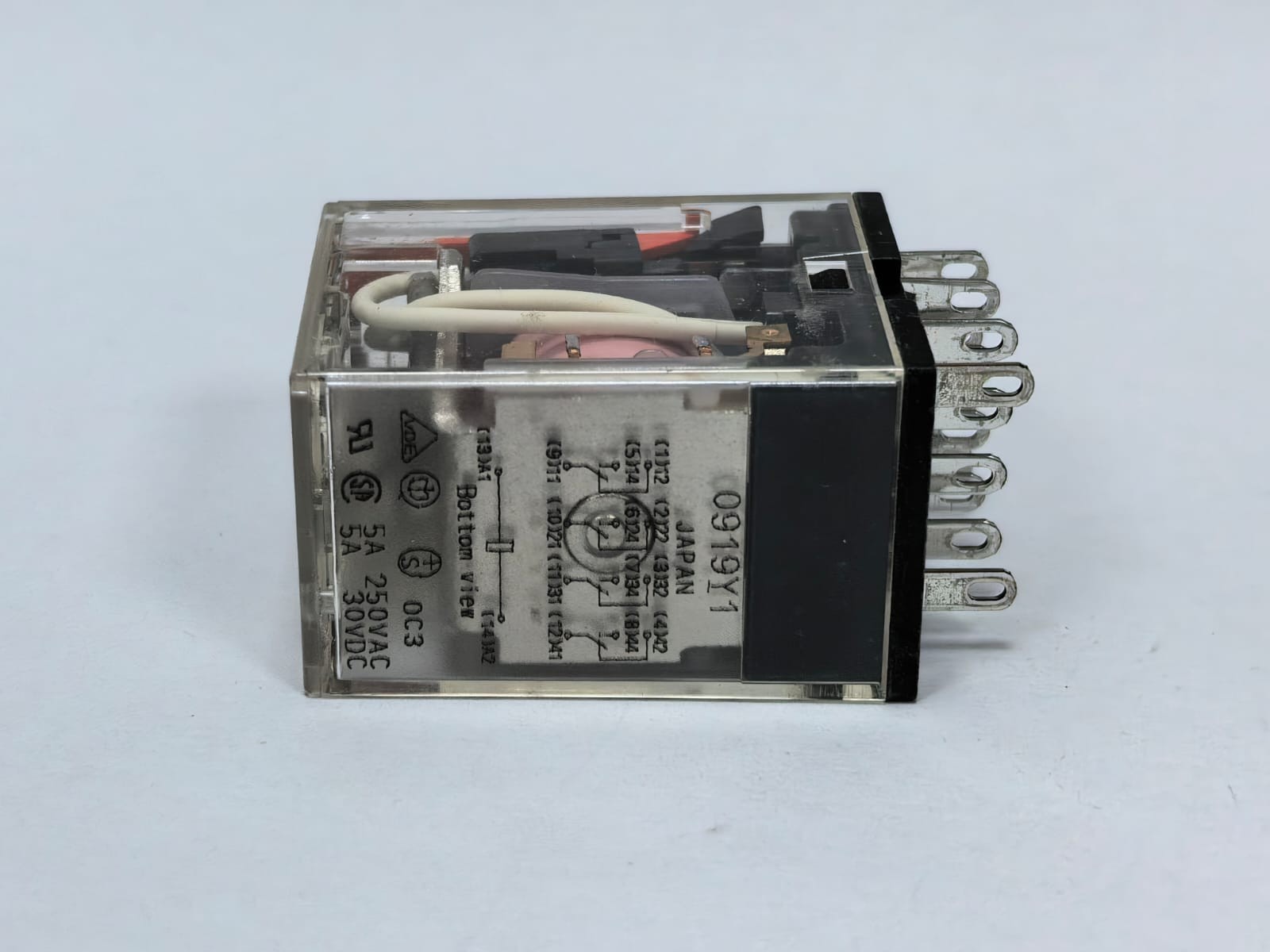 Omron MY4 OMRON MY4 RELAY 220/240VAC [1 BOX=10PCS] 4