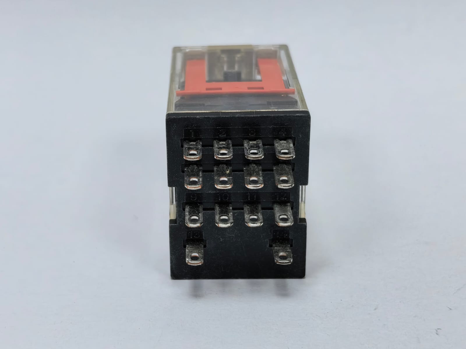 Omron MY4 OMRON MY4 RELAY 220/240VAC [1 BOX=10PCS] 8
