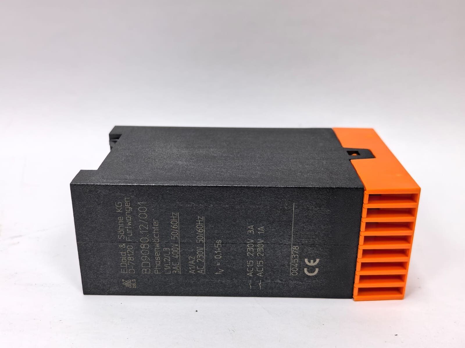 E.DOLD AND SOHNE BD9080.12/001 E.DOLD & SOHNE KG BD9080.12/001 PHASE MONITOR 0045378 5