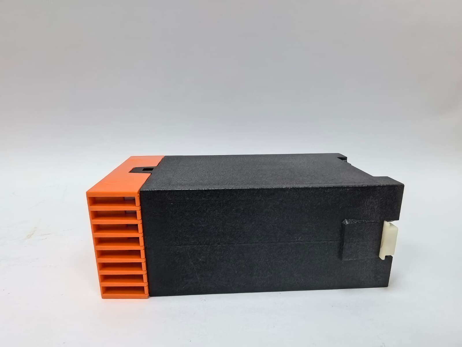 E.DOLD AND SOHNE BD9080.12/001 E.DOLD & SOHNE KG BD9080.12/001 PHASE MONITOR 0045378 6